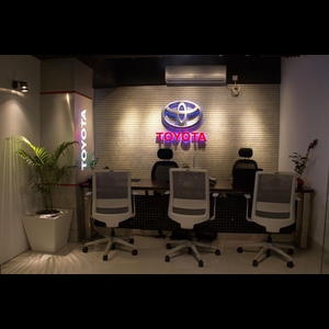 Executive table